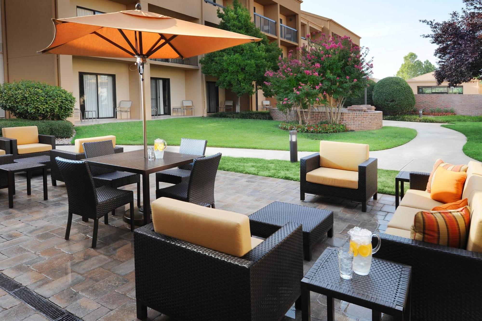Courtyard By Marriott Oklahoma City Airport Εξωτερικό φωτογραφία