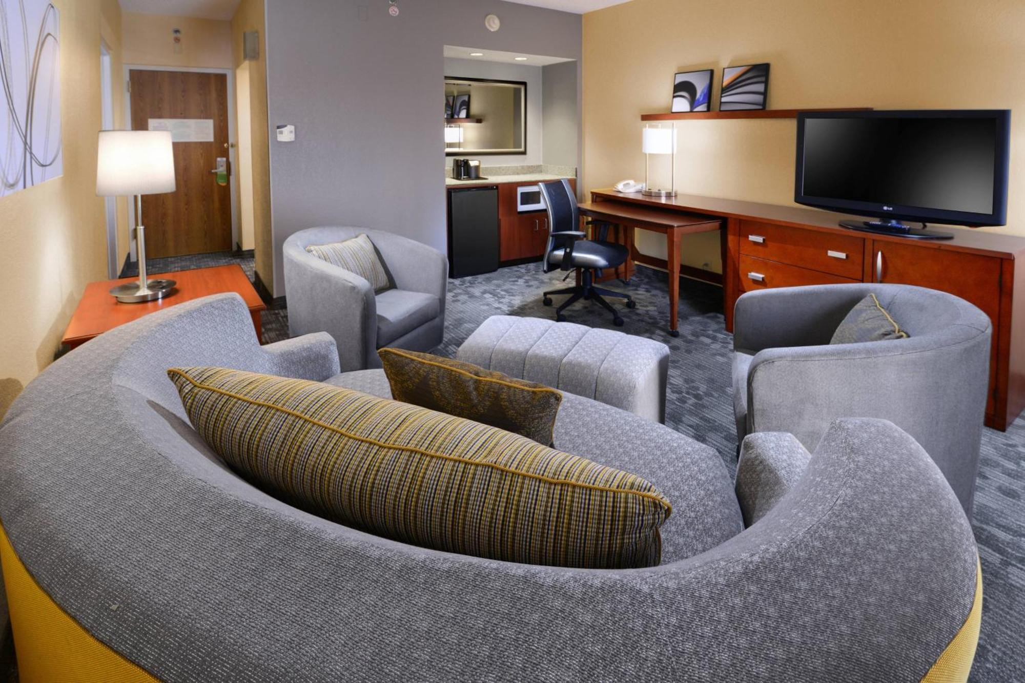 Courtyard By Marriott Oklahoma City Airport Εξωτερικό φωτογραφία