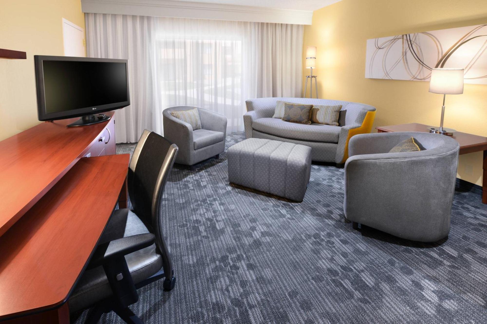 Courtyard By Marriott Oklahoma City Airport Εξωτερικό φωτογραφία